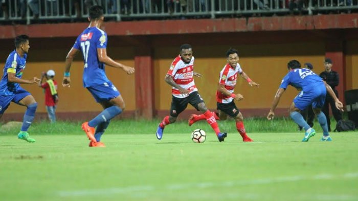 Prediksi Skor Persipura Jayapura Vs PSIS Semarang 18 Juli 2018